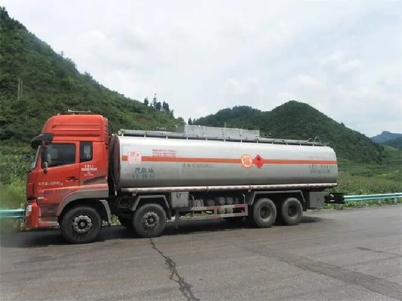 蘇州到鶴崗危險品運輸